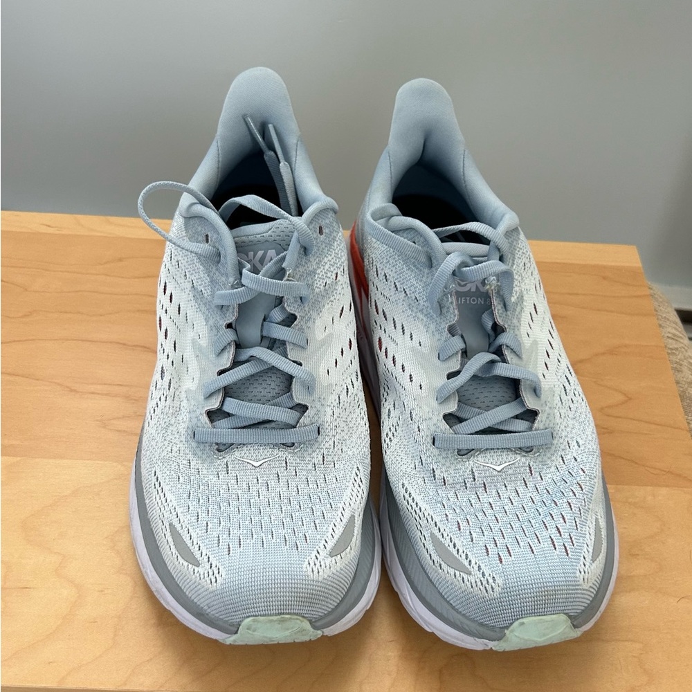 Hoka One One W Clifton 8 Women's Pale Blue Running Sneakers with Mint Accents